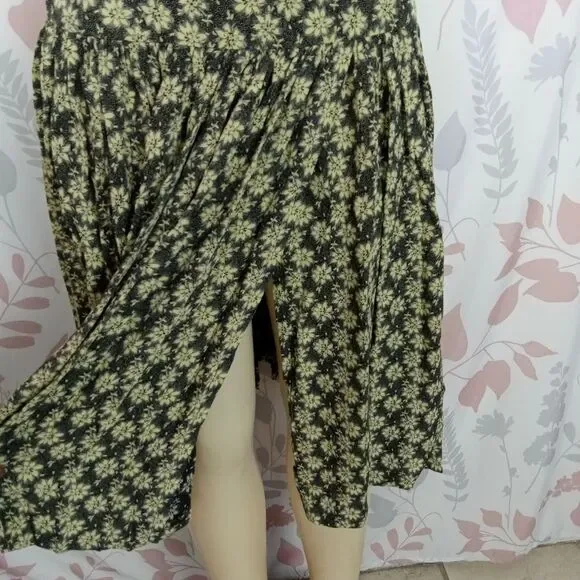 ESCADA BY MARGARETHA LEY LONG SKIRT SIZE 34 GREEN - Picture 5 of 9